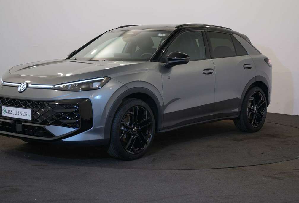 Volkswagen R-line 1.5 eTSI DSGBlack StylePanoNavi 12,9\'