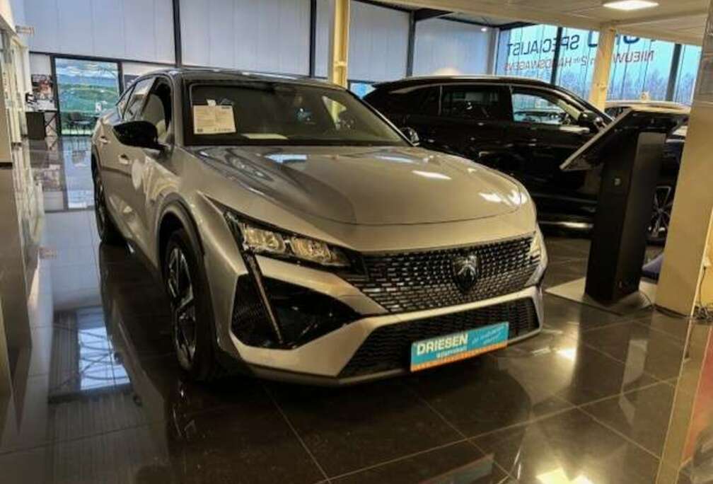 Peugeot 408 1.2 PureTech Allure Pack/Navigatie/1j gar(1)