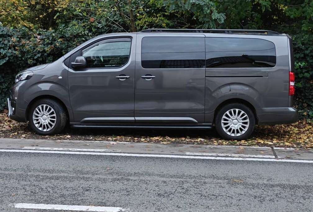 Toyota 2,0-l-D-4D, 177pk, L3 (8-Pl.) Autm. Verso