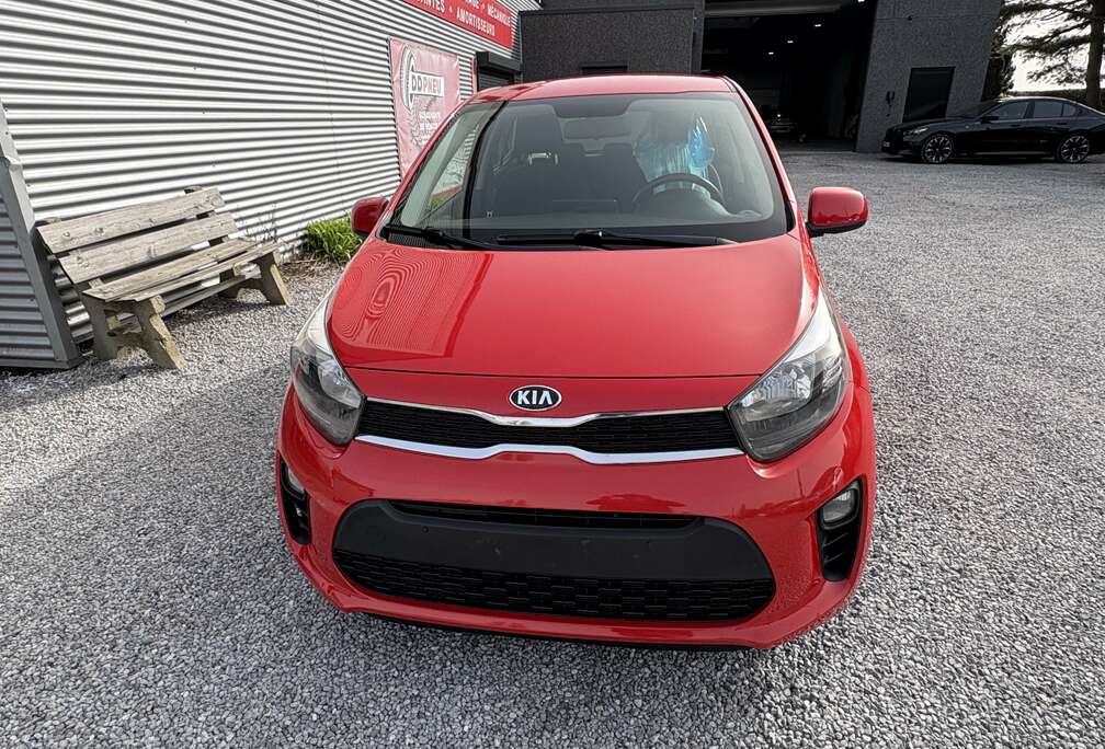 Kia 1.0i navi/camera/clim
