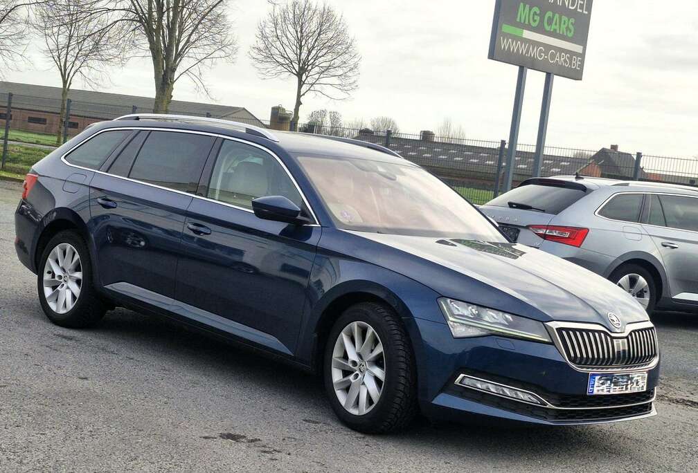 Skoda Superb SW 1.5 TSI ACT Sportline DSG EURO 6D LEDER LED LIGHTS ZETELVERWARMING V+A TREKHAAK NAVIGAITE ADAPTIVE CRUISE