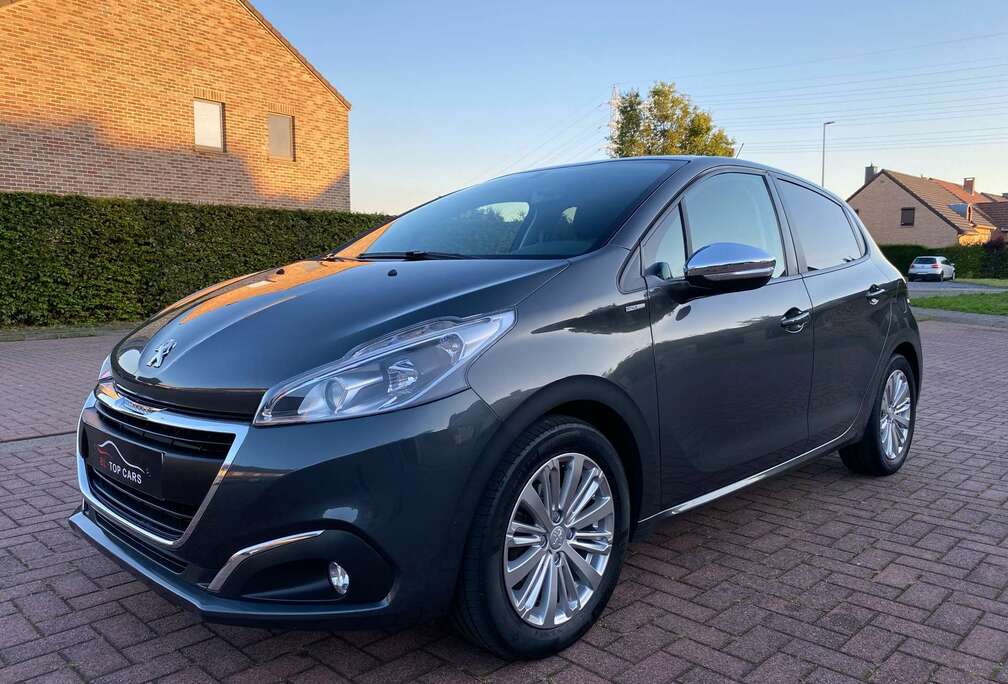 Peugeot 1.2i PureTech Style ** 12 Mois De Garantie **