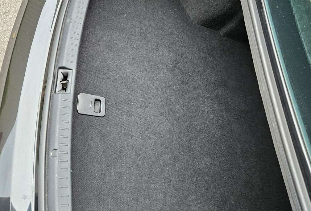 Toyota Avensis 2.0 D-4D Sol DPF