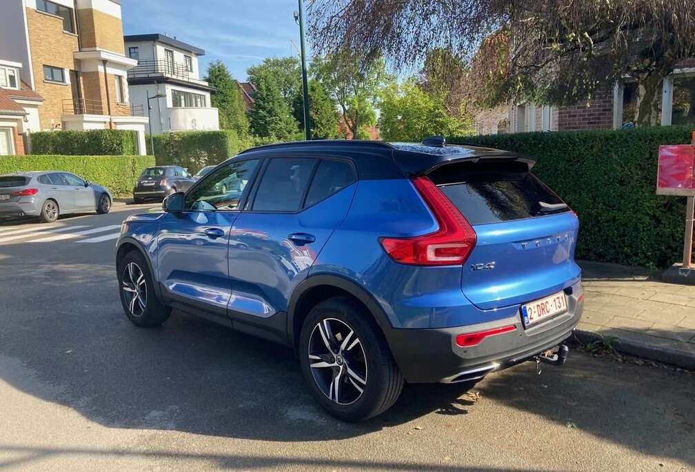 Volvo XC40 2.0 T4 AWD R-Design Geartronic