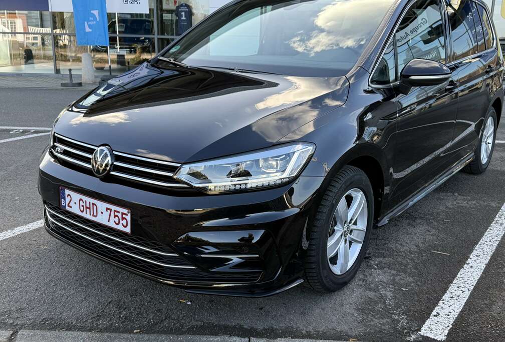 Volkswagen R Line  1.5  TSI Highline Business Premium