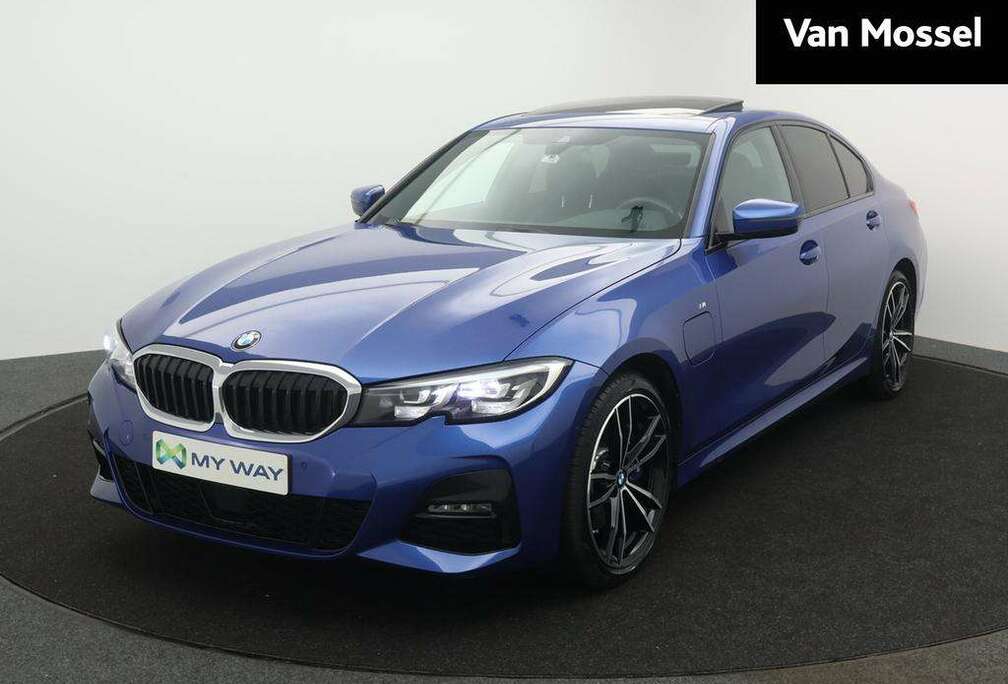 BMW 330e PHEV - M pakket / Open Dak / 19\