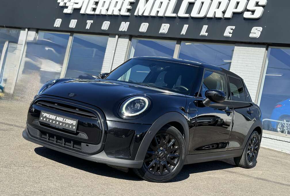 MINI 1.5 OPF 5P. / BLACK / LED / CARPLAY / NAV / AIRCO