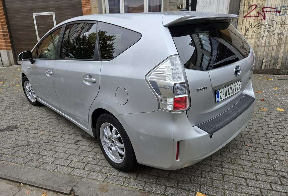 Toyota Grand 1.8i VVT-i Hybrid Premium