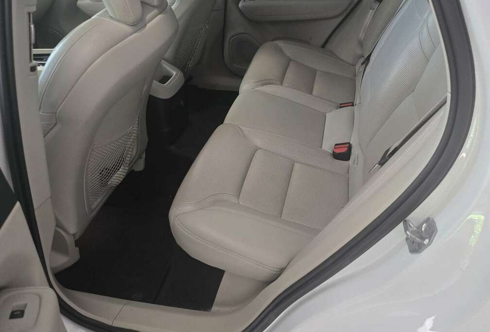 Volvo 2.0 T8 TE AWD PHEV Inscription Gear.