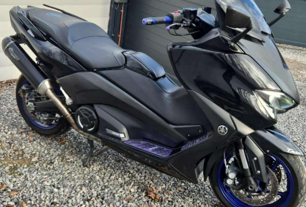 Akrapovic