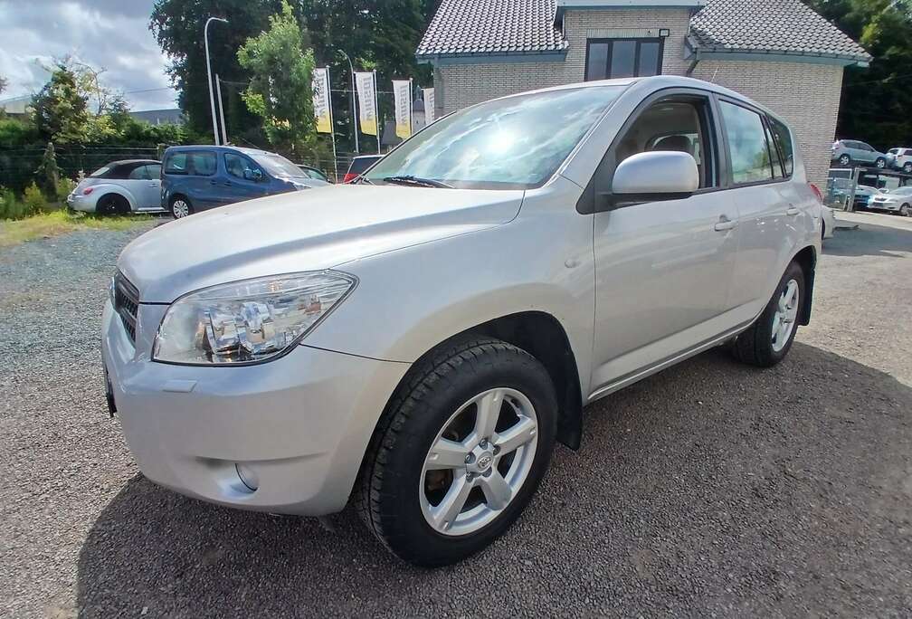Toyota RAV4 2.0i VVT-i 16v VX