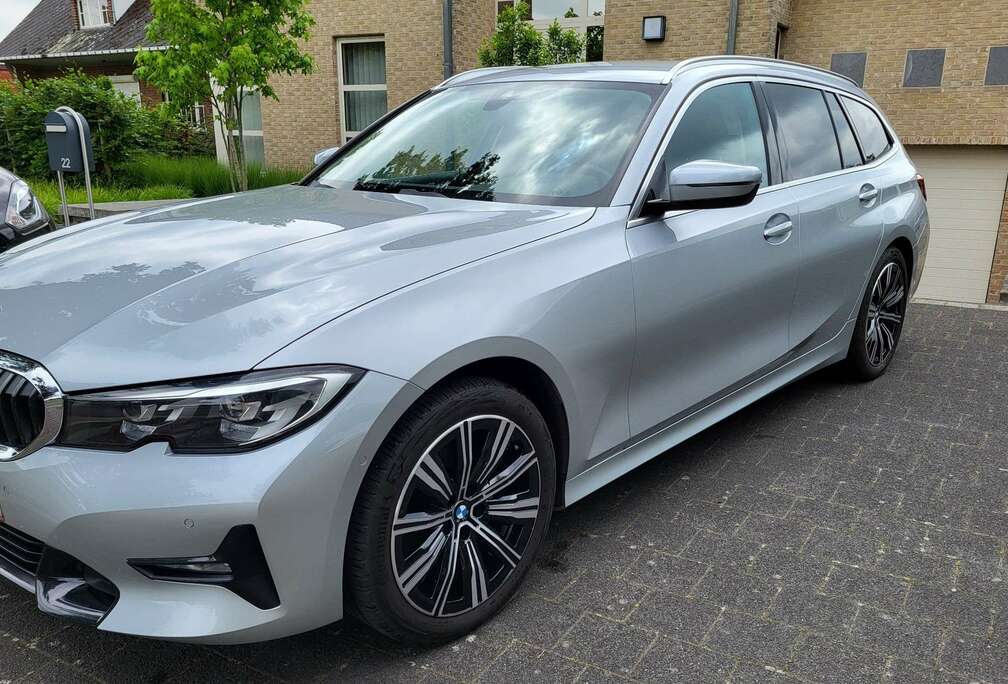 BMW 318i Touring Edition Sport