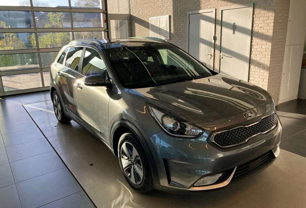 Kia GDi HEV 6DCT Fusion