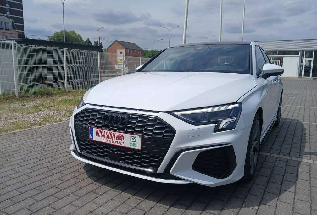 Audi A3 Sportback 30 TFSI  S line S tronic***RESERVEE***