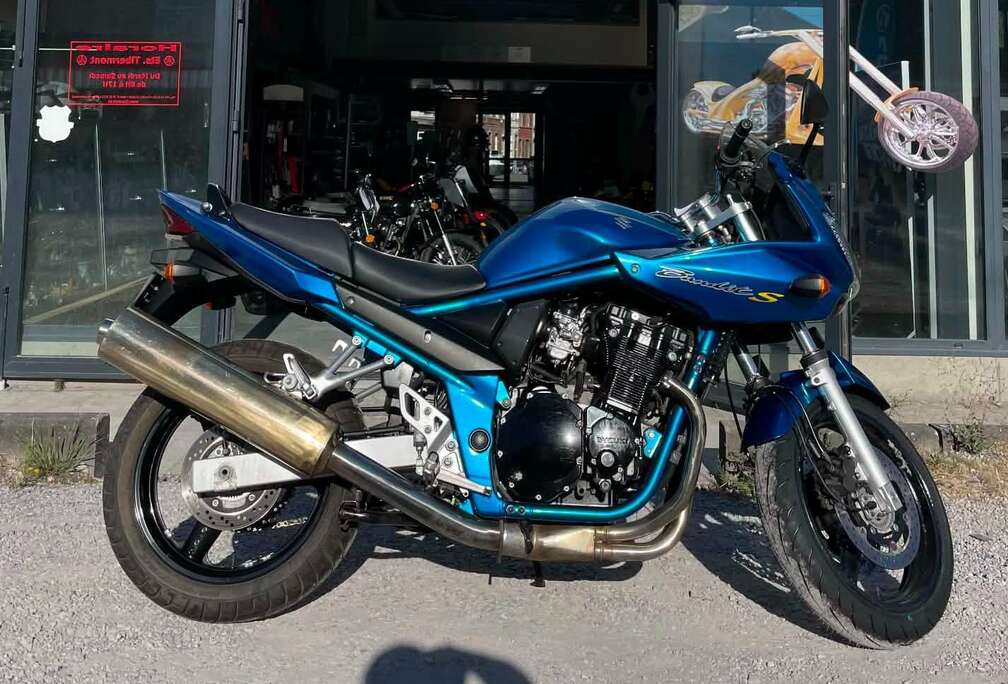 Suzuki S