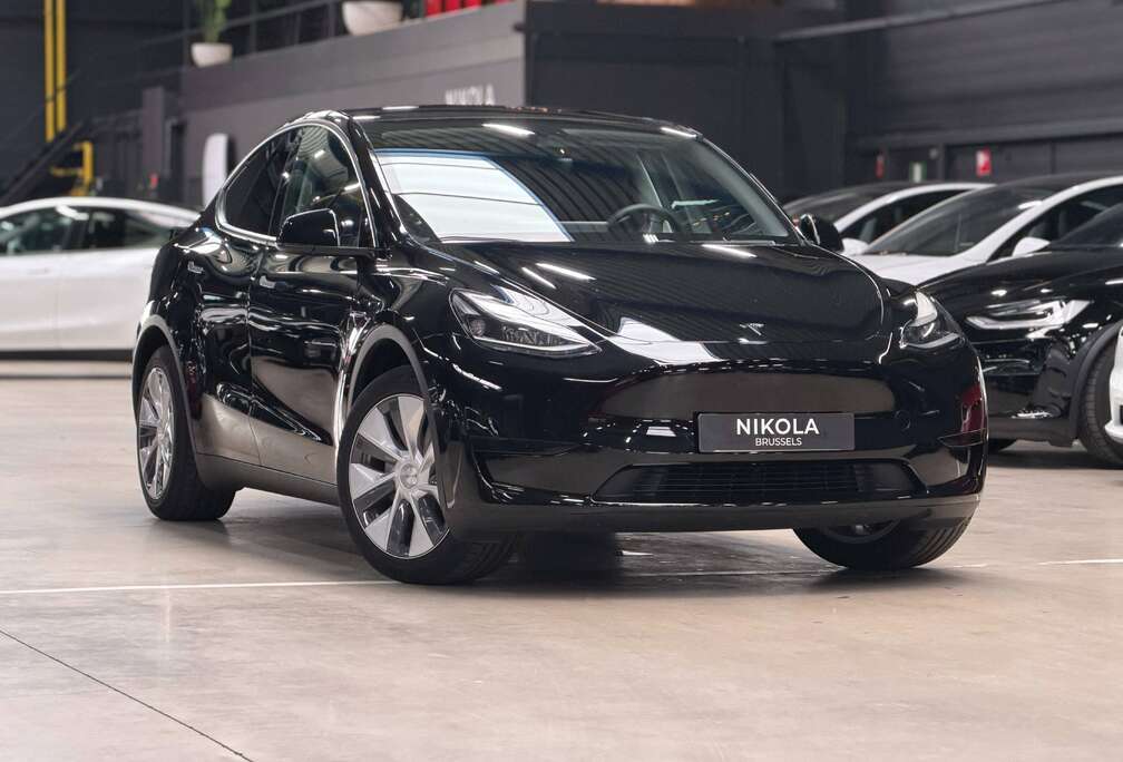 Tesla PREMIUM - RWD - HIGHWAY AUTOPILOT
