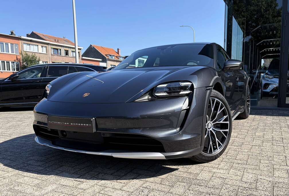 Porsche 4 Cross Turismo 93.4 kWh - 48.190 KM!