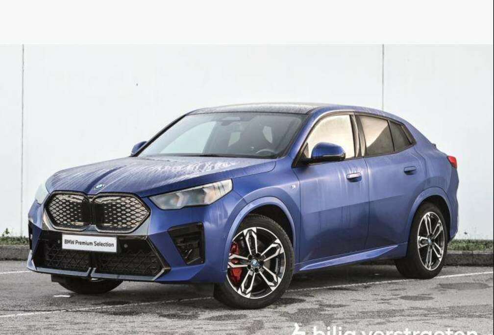 BMW xDrive30 MPRO - PANO - DRIVASSISPROF - MSEAT - H&K