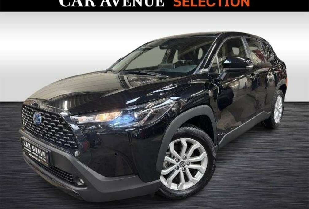 Toyota Dynamic 2,0 Hybrid + Safety Pa