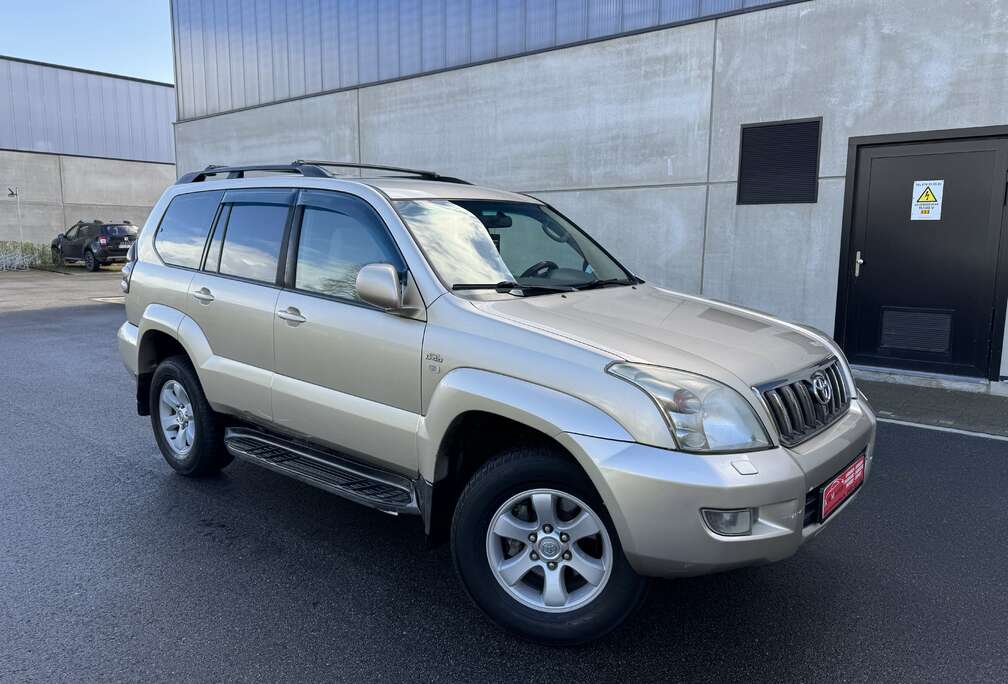 Toyota 3.0D-4D 6Fittes / Manual / Clima / Export Only