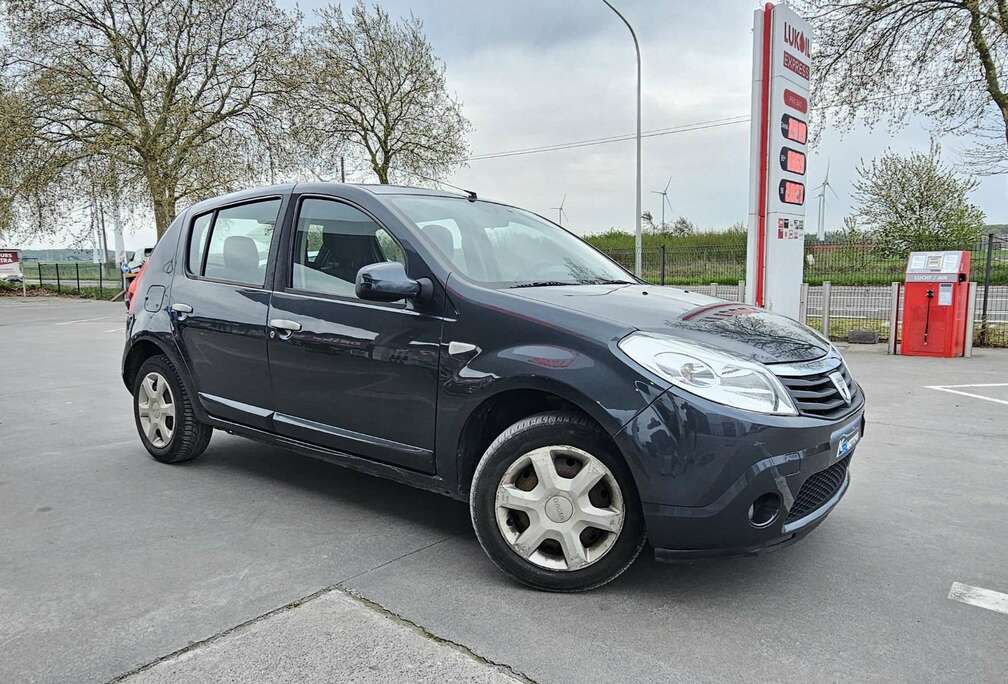 Dacia Sandero 1.4i Ambiance - Garantie 12 mois