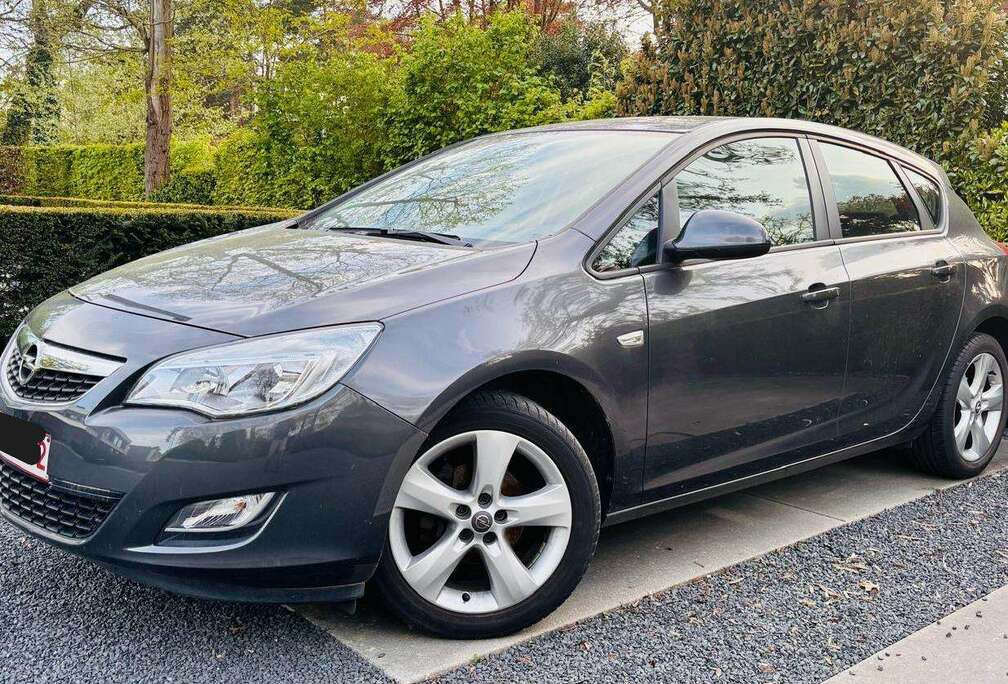 Opel Astra 1.4i Enjoy