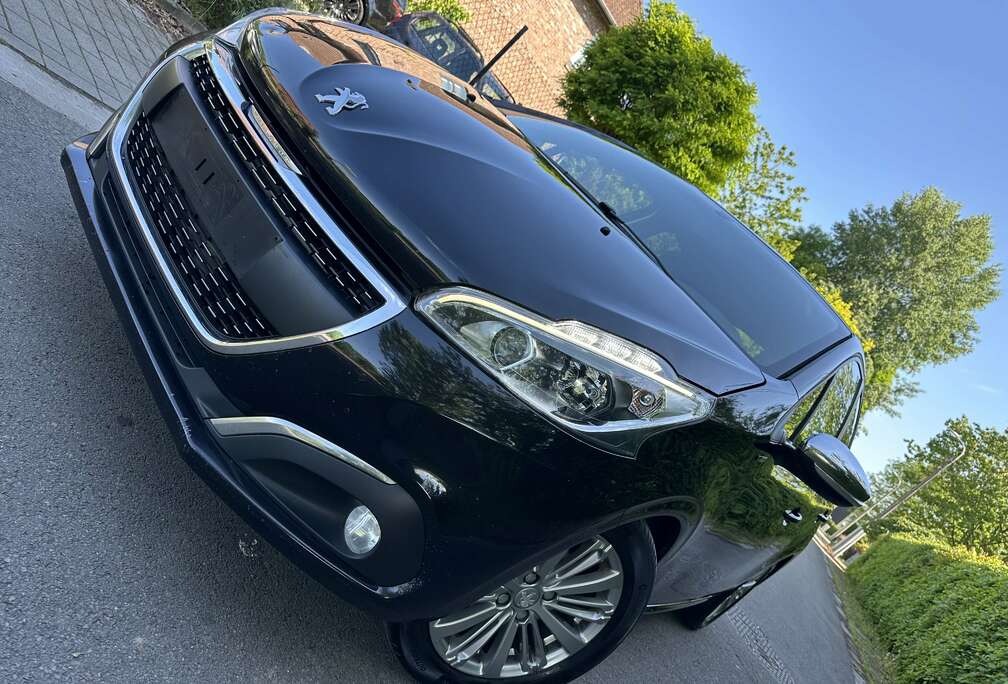 Peugeot 1.2i PureTech Style