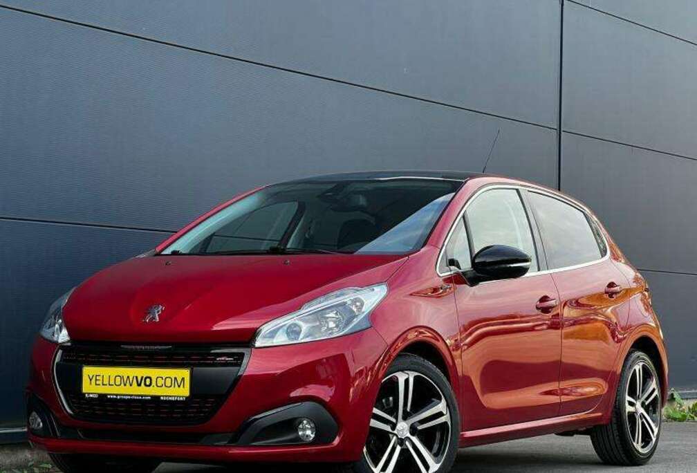 Peugeot GT Line / 1.5 BlueHDi