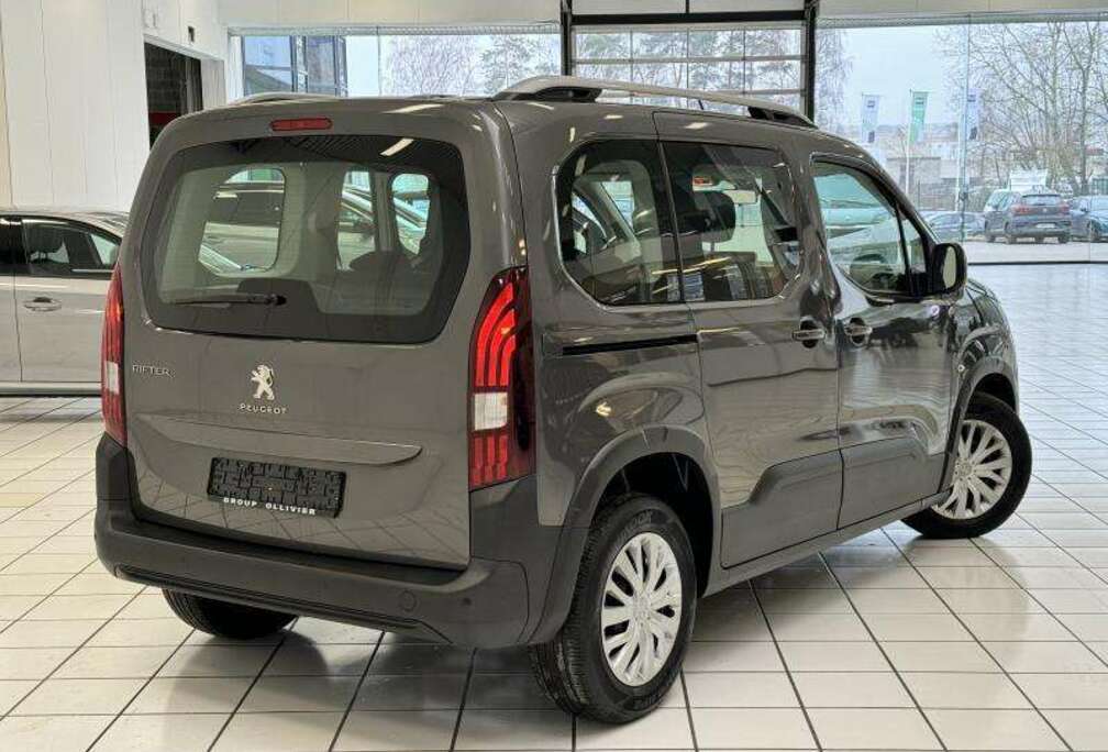 Peugeot Active