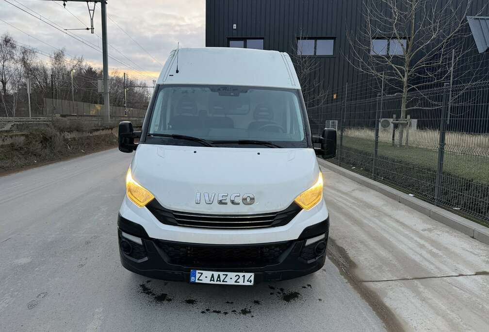Iveco 35C16D 2.3 Turbo VGT Hi-Matic