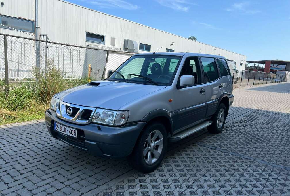 Nissan 3.0L Terrano 2 *AUTOMAAT* LICHTE VRACHT, ZETELVERW