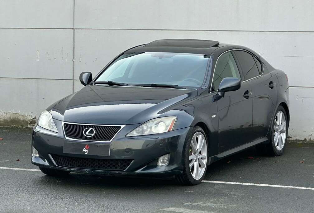 Lexus 2.5i V6 IS250 Executive