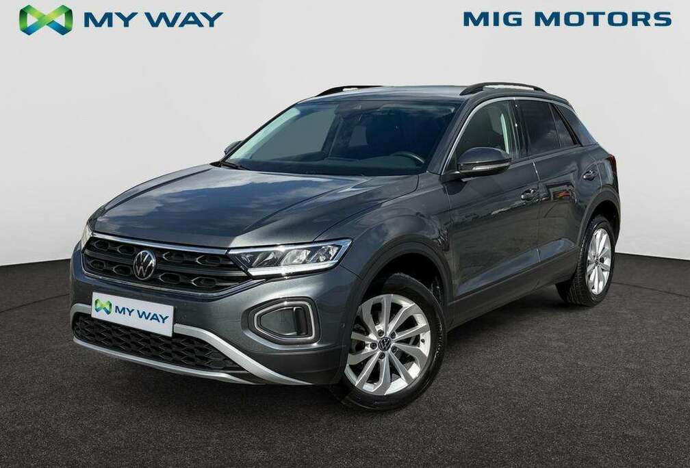 Volkswagen Life Business 1.0 TSI(110 pk) /// Achteruitrijcamera /// Zetelverwarming Vooraan ///