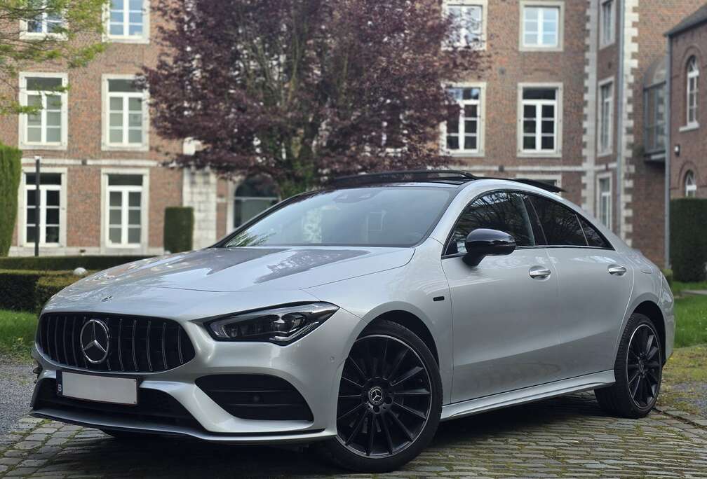 Mercedes-Benz AMG Line avec look CLA 35 (diffuseur + 4 sorties) - FULL OPTION