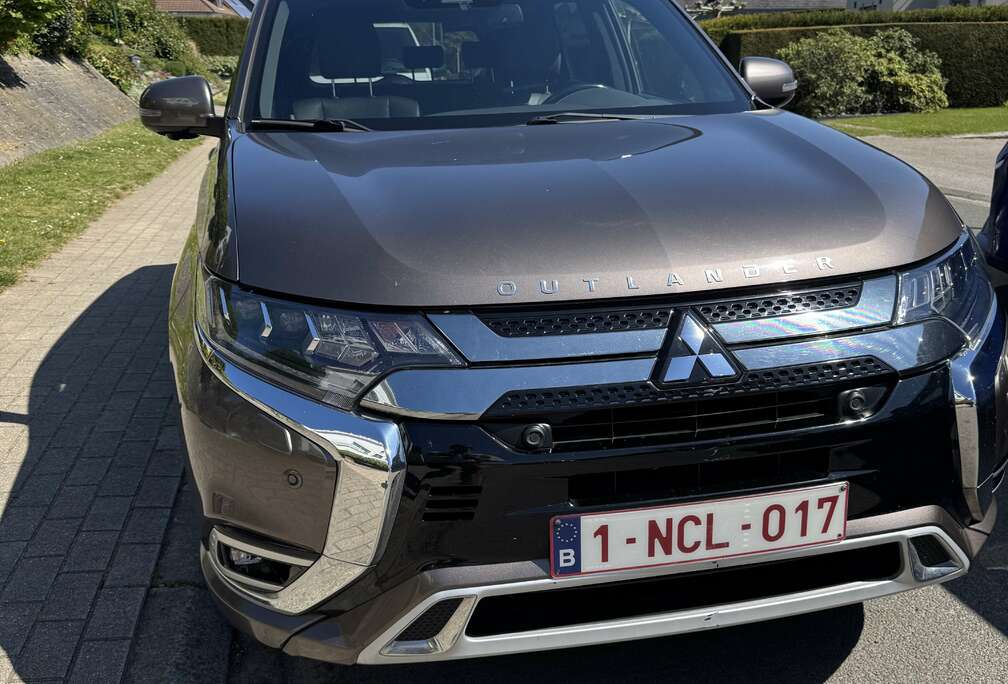 Mitsubishi PHEV Instyle Full Option