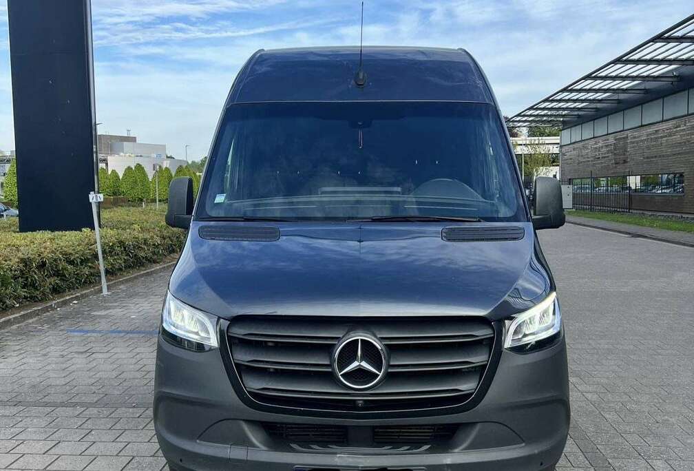 Mercedes-Benz 319 3.0 CDI V6 7G-tronic Plus