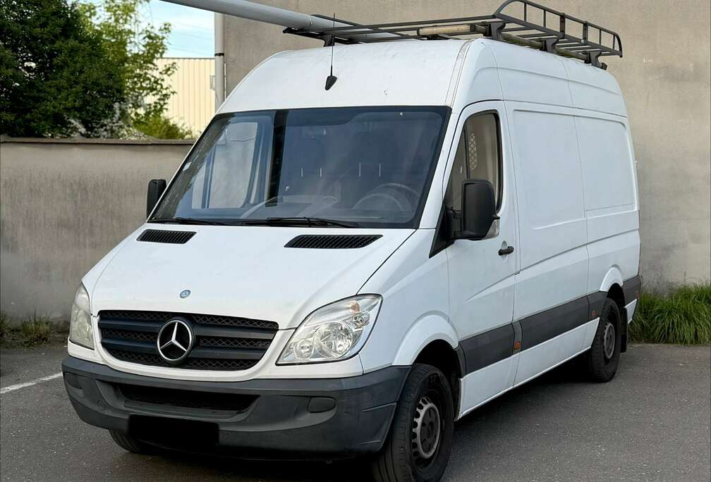 Mercedes-Benz 311 2.1 CDI A2H2