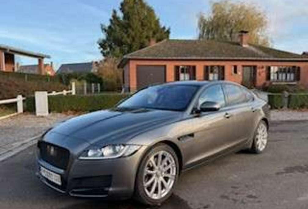 Jaguar XF 2.0 D E-Performance Prestige
