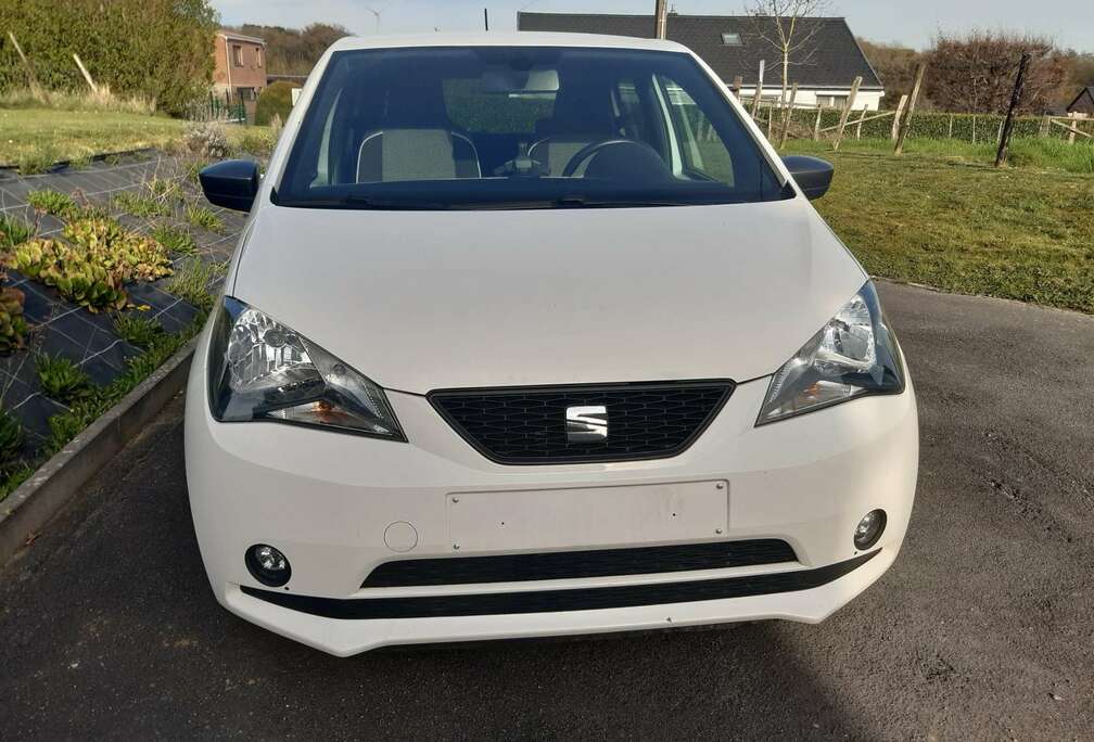 SEAT 1.0i Cosmopolitan