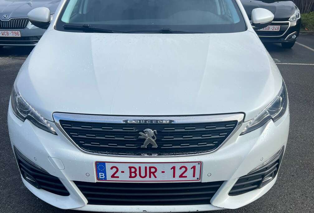 Peugeot 1.6 BlueHDi Allure