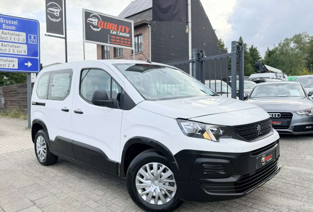 Peugeot 1.2i Active 2019 052000km 110pk Euro6b GARANTIE