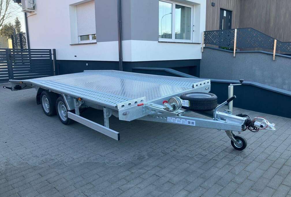 Niewiadow Autotransporter Jupiler 3000kg (4200€ ex BTW)