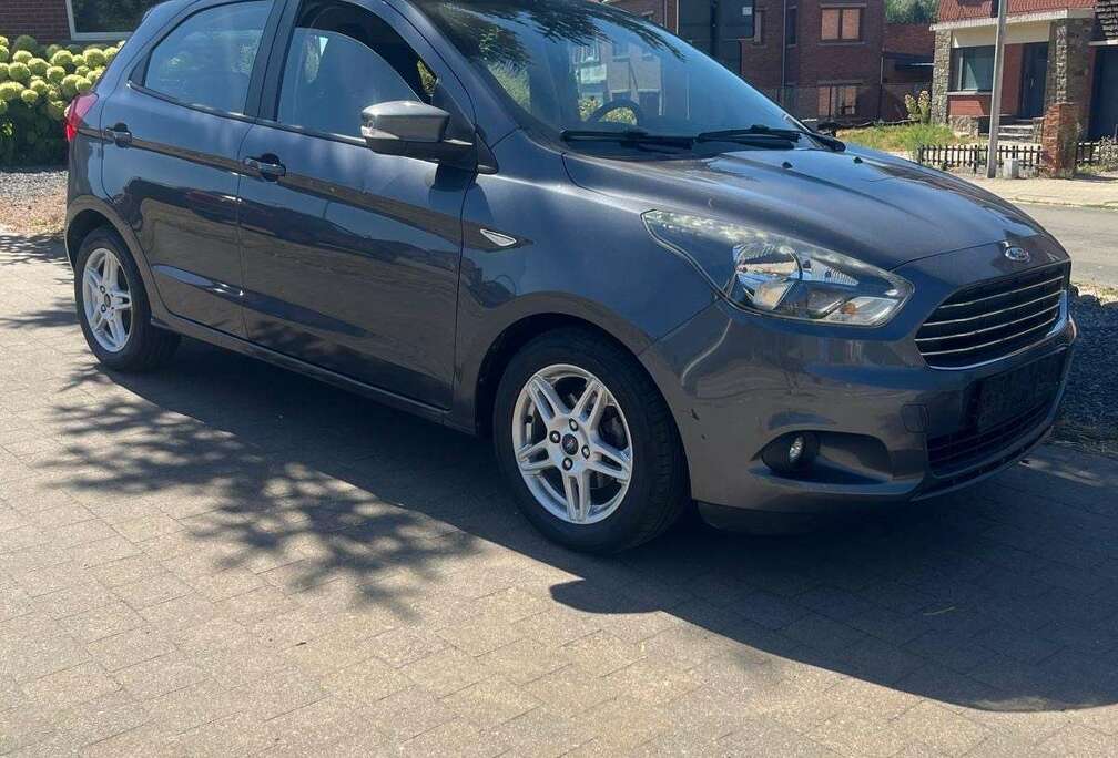 Ford 1.2 Essence Prête à XV immatriculer