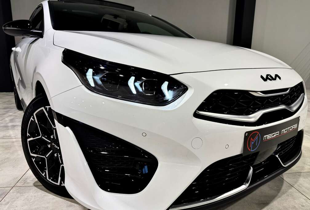 Kia 1.5i TURBO 140CV GT-LiNE PANO BAUTO F1 CARPLAY DiSTRO++