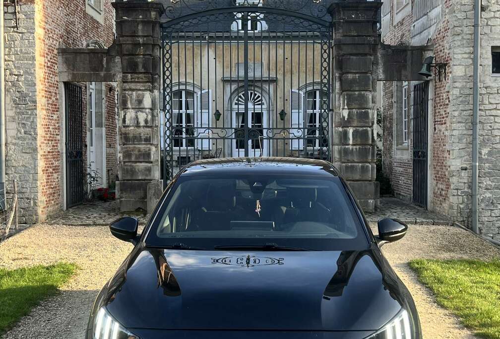 Peugeot GT Line PureTech 130 EAT8 Allure