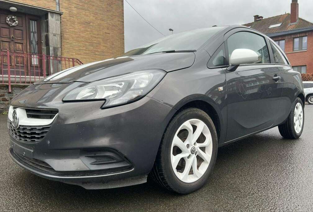 Opel Corsa 1.2i Black Edition MARCHAND OU EXPORT
