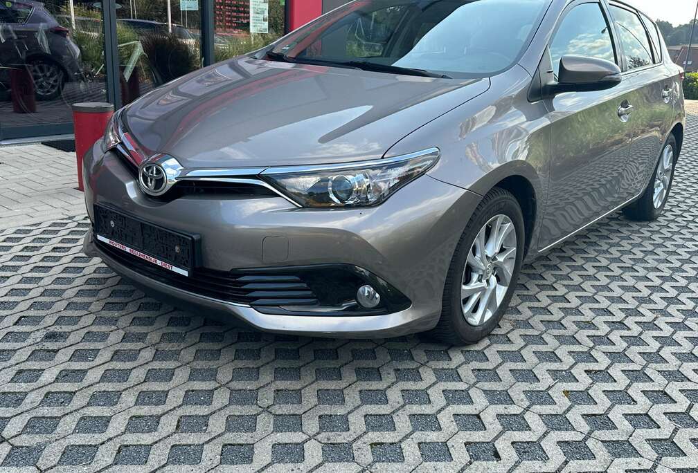 Toyota 1.2 Turbo *** KEY LESS * GPS * CAMERA ***