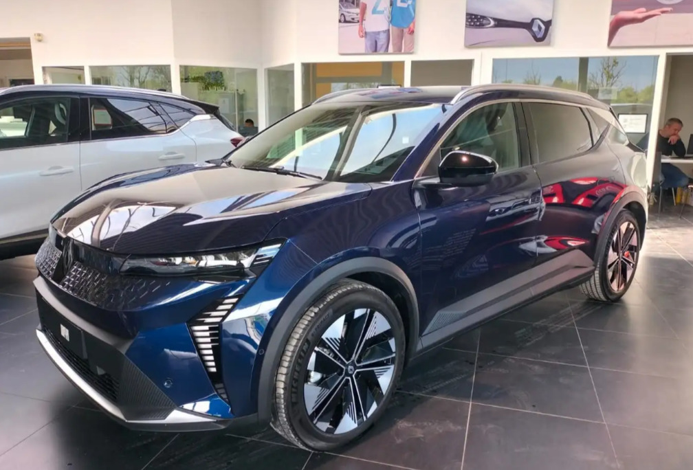 Renault E-Tech electric Iconic Esprit Alpine Techno Evol.