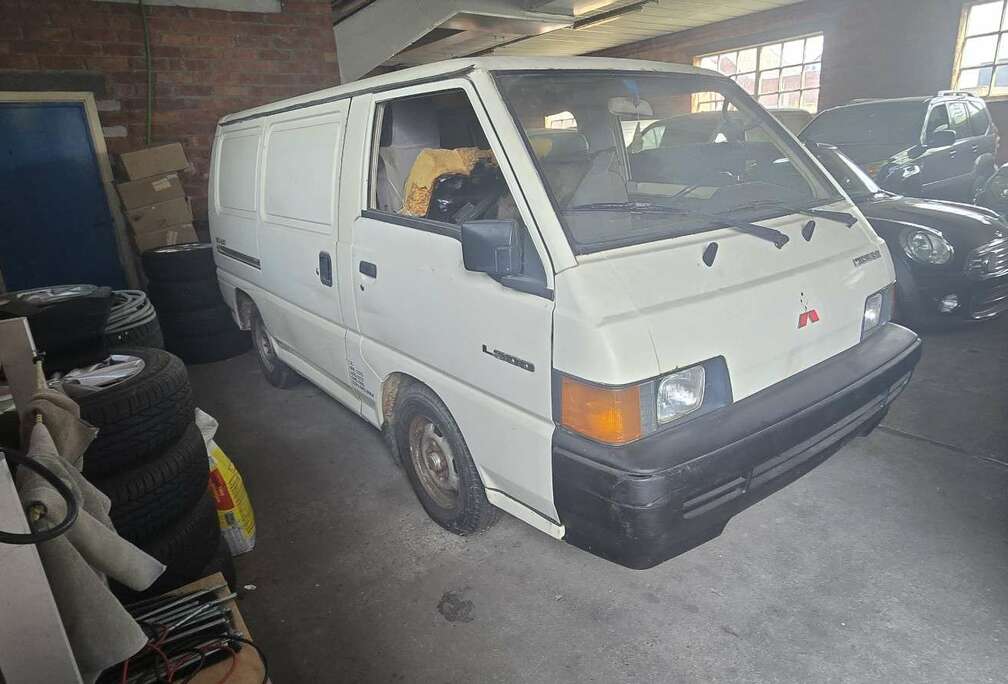 Mitsubishi benzine only Afrika