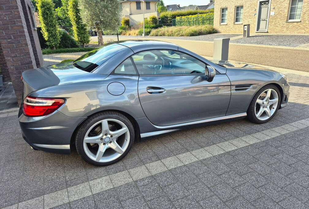 Mercedes-Benz SLK 200